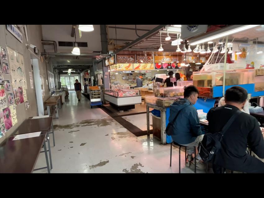 泊いゆまちのイートイン　購入した魚介類を食べられる　2026-03-05撮影
